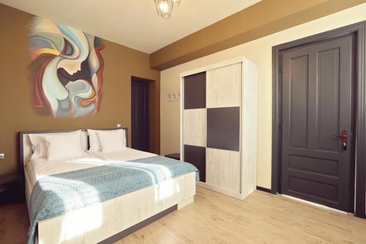 Dezire Guesthouse Băile 1. Mai Eksteriør bilde
