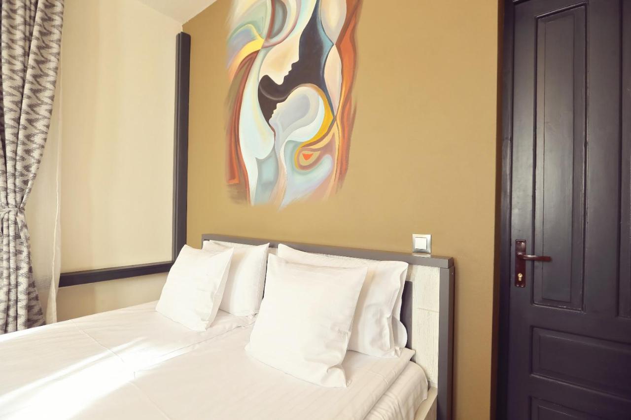 Dezire Guesthouse Băile 1. Mai Eksteriør bilde
