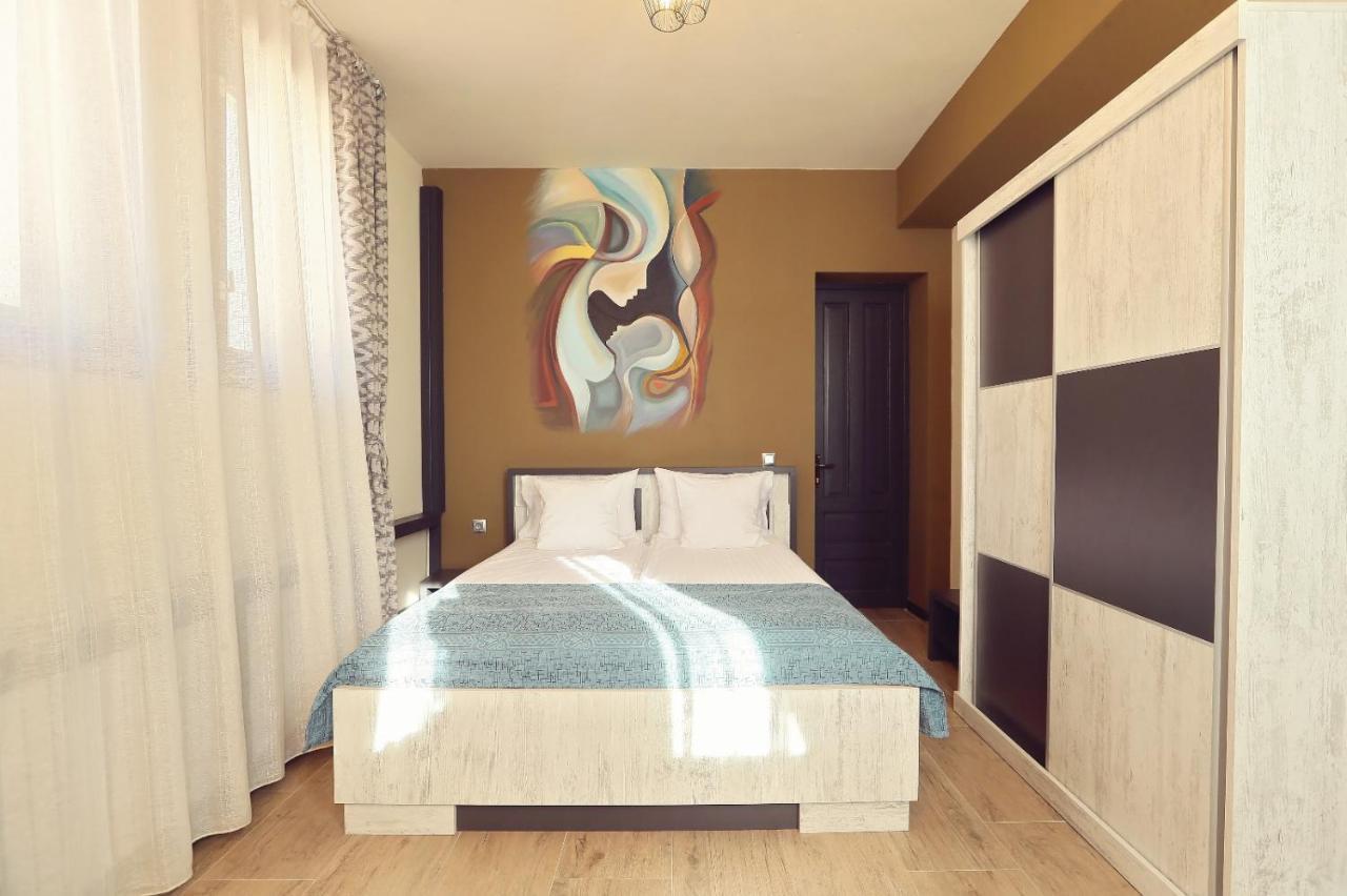Dezire Guesthouse Băile 1. Mai Eksteriør bilde