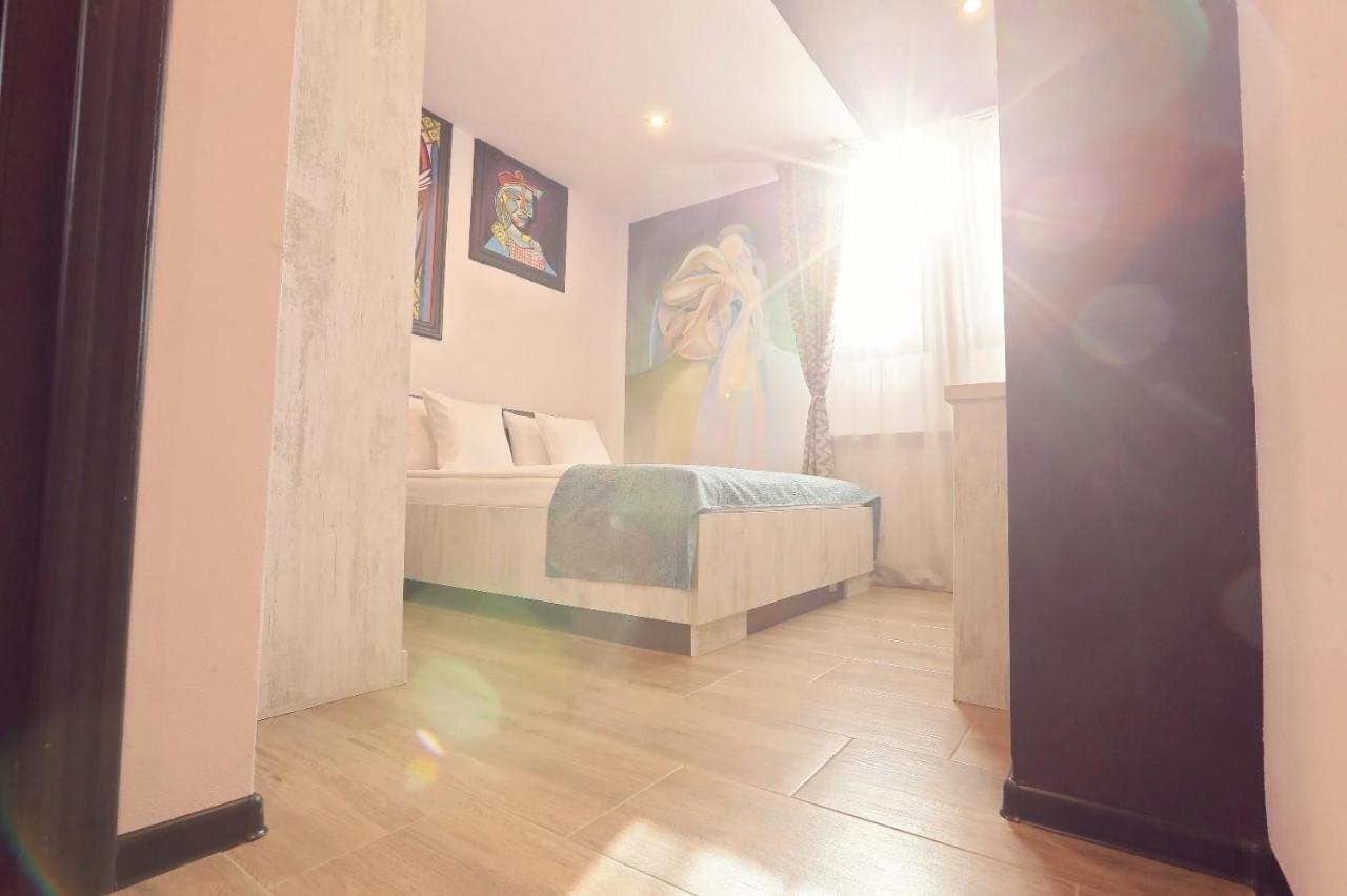 Dezire Guesthouse Băile 1. Mai Eksteriør bilde