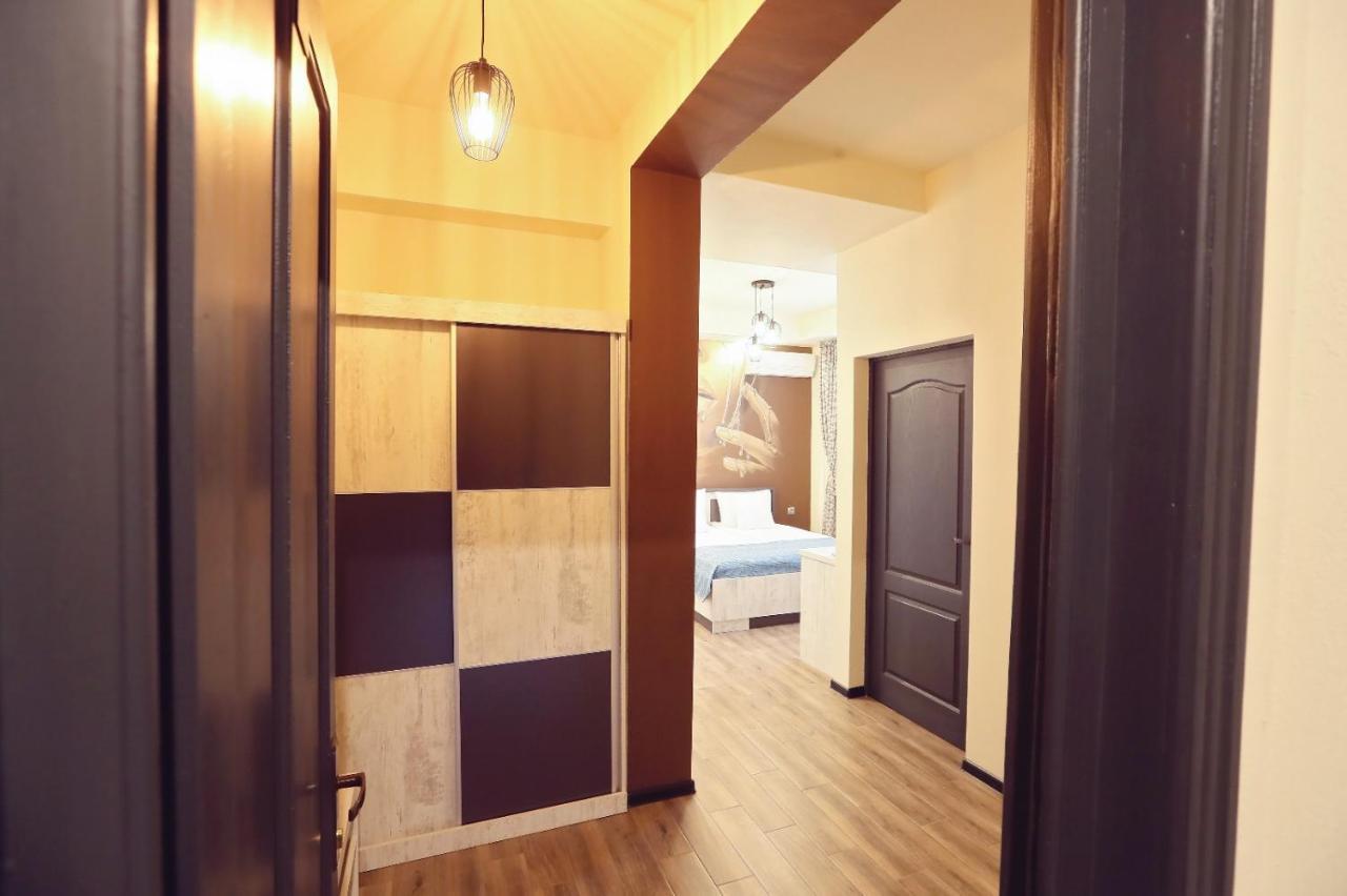 Dezire Guesthouse Băile 1. Mai Eksteriør bilde
