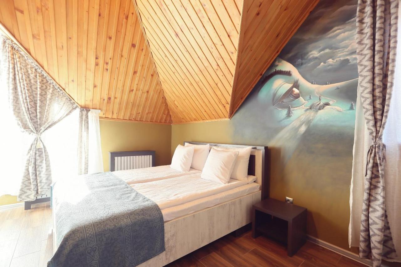 Dezire Guesthouse Băile 1. Mai Eksteriør bilde