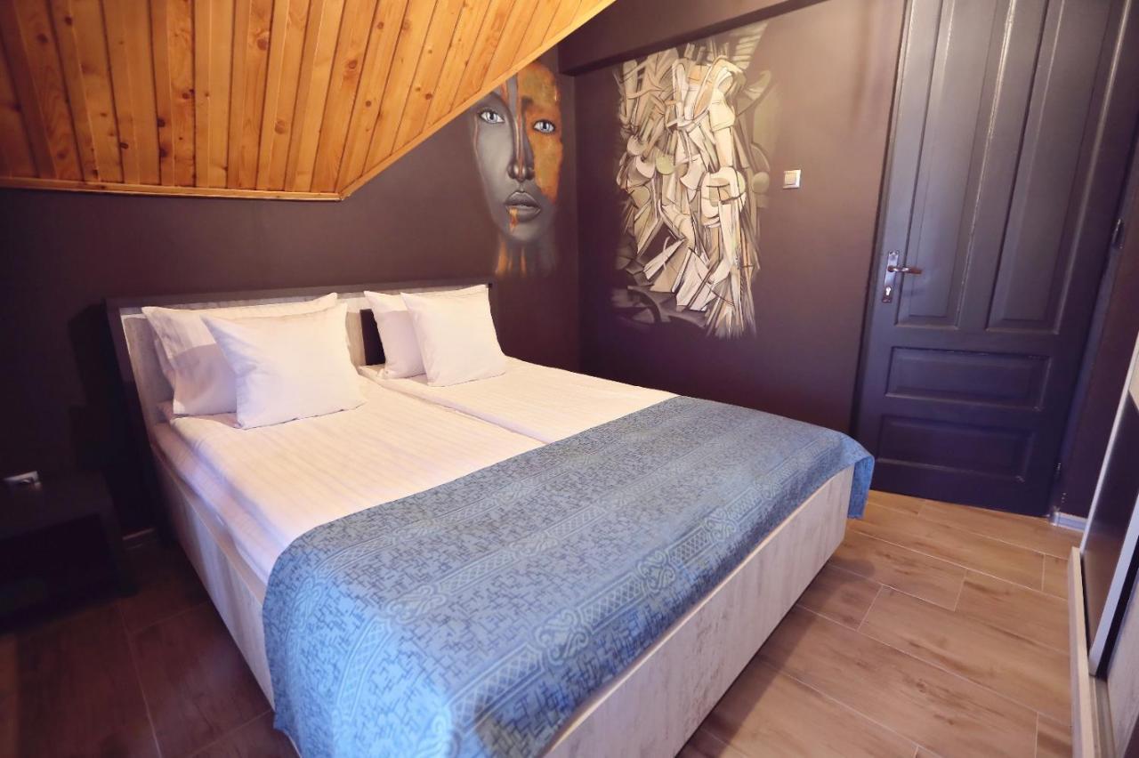 Dezire Guesthouse Băile 1. Mai Eksteriør bilde